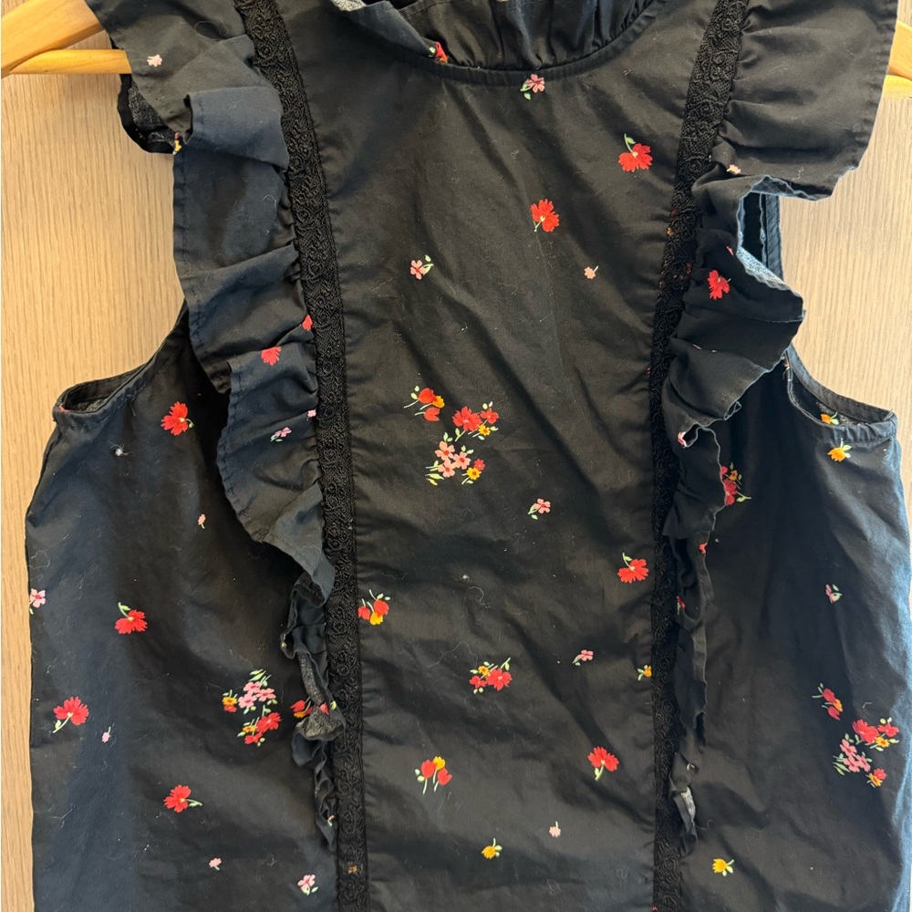 Who What Wear Black Floral Ruffle Top